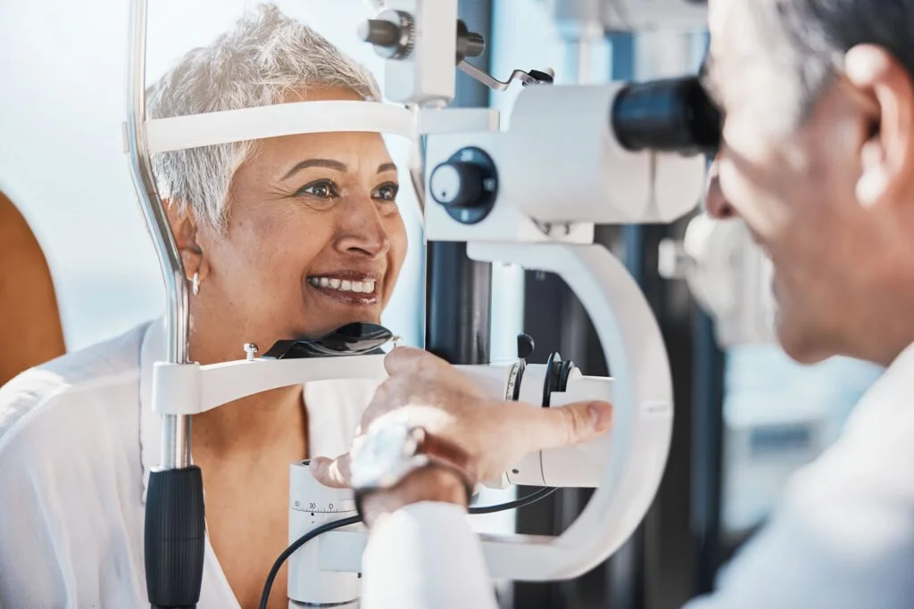 Adult Eye Exams in Glenview, IL | Rosley Eyecare & Associates